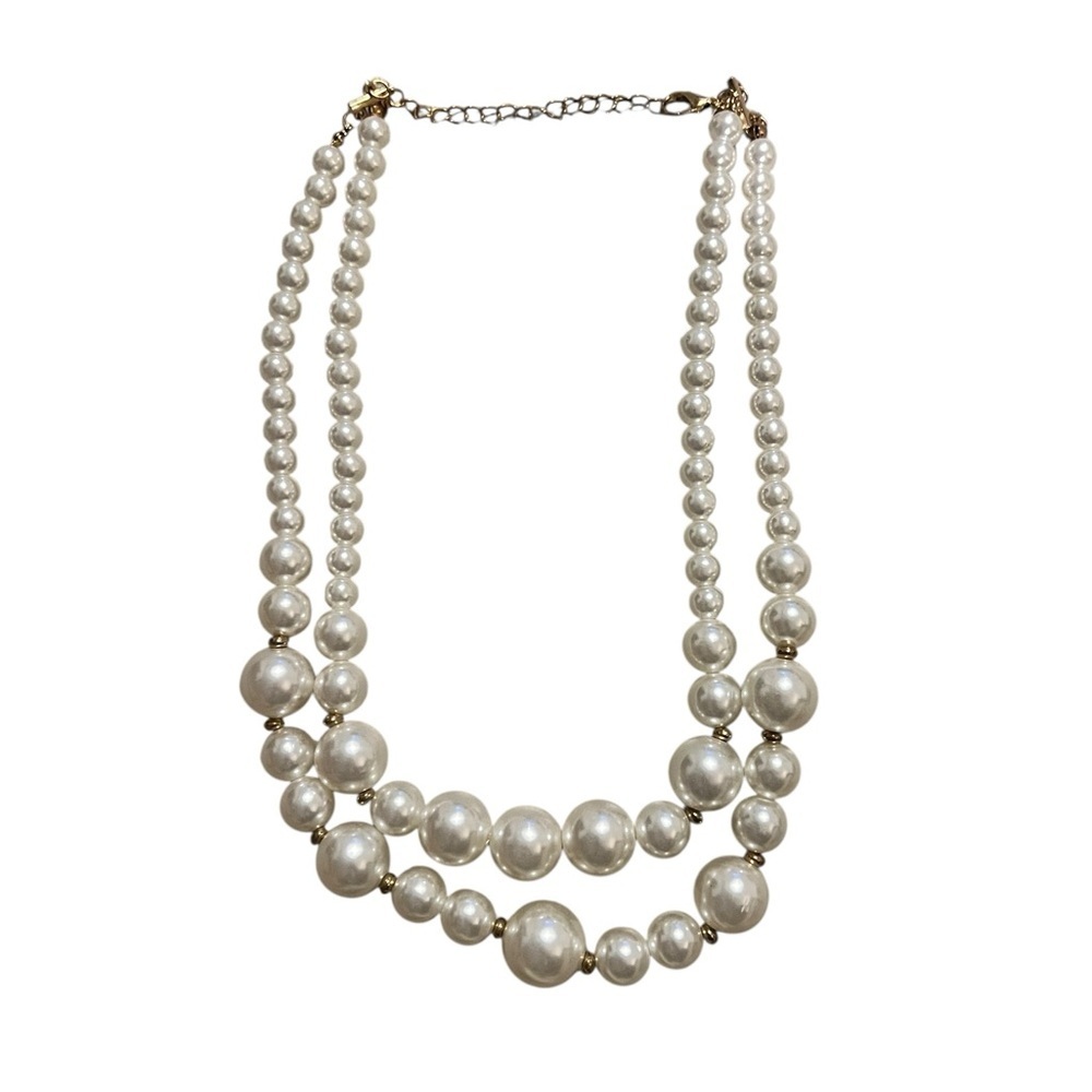 Elegant Pearl Necklace
